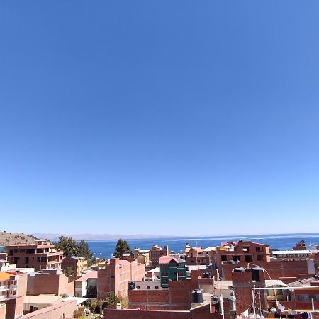 Hostal Sol Y Luna Bed & Breakfast Copacabana  Exterior photo
