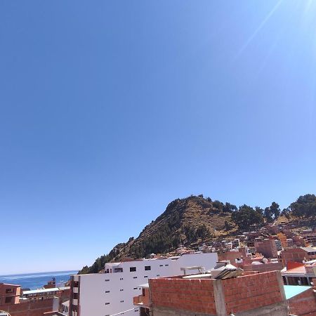 Hostal Sol Y Luna Bed & Breakfast Copacabana  Exterior photo