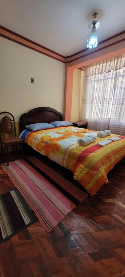 Hostal Sol Y Luna Bed & Breakfast Copacabana  Exterior photo