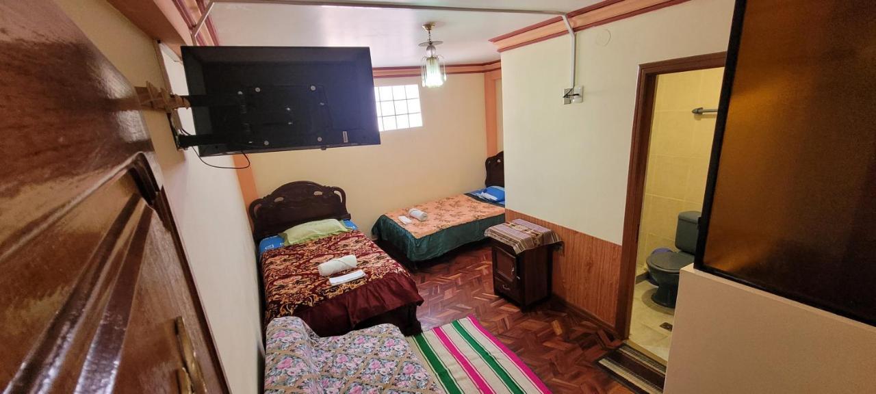 Hostal Sol Y Luna Bed & Breakfast Copacabana  Exterior photo