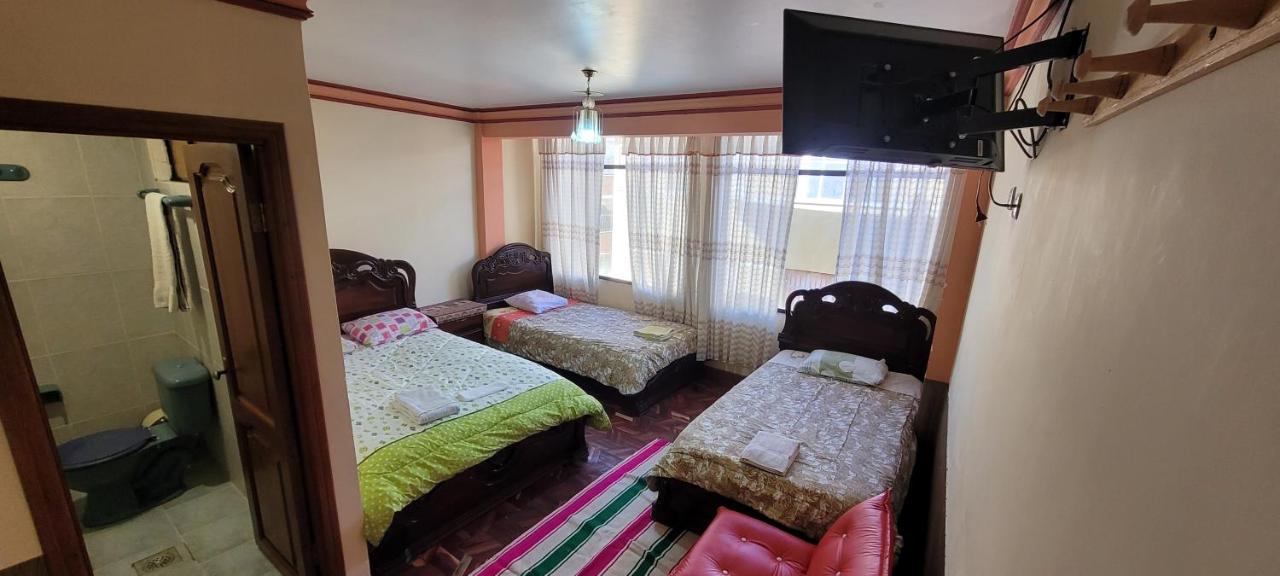 Hostal Sol Y Luna Bed & Breakfast Copacabana  Exterior photo